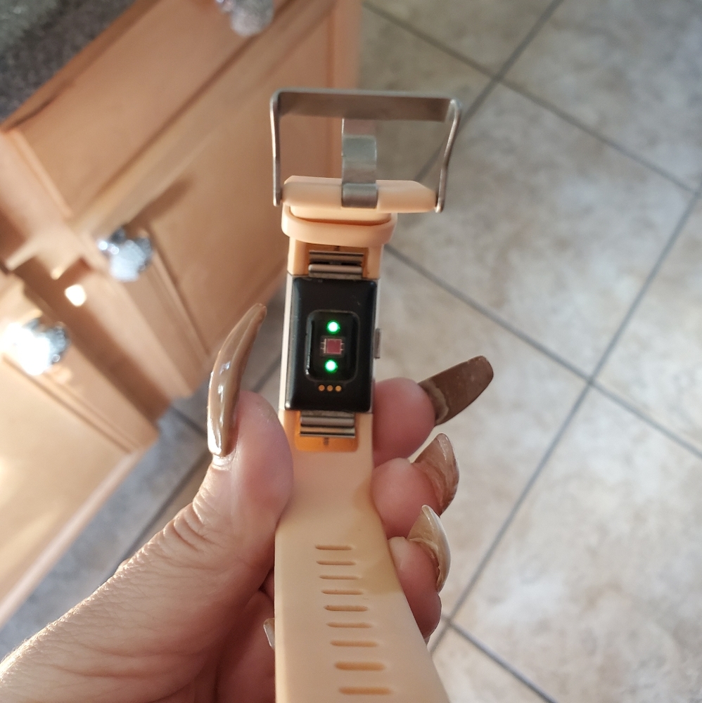 Fitbit charge 2 - Picture 2 of 4